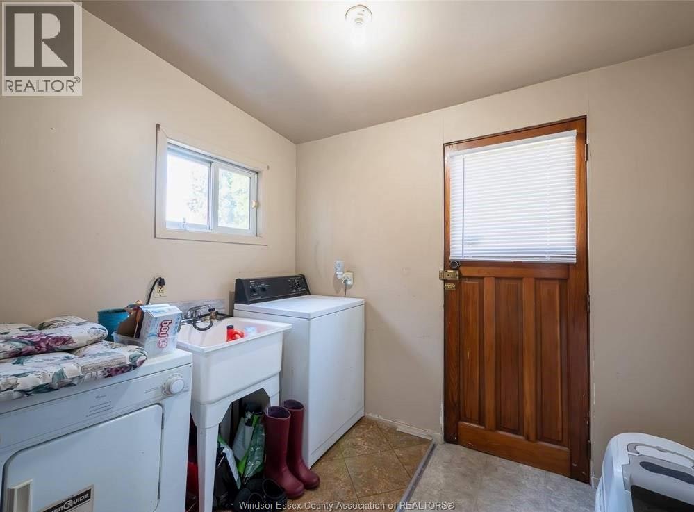 MAIN-1064 Monmouth, Windsor, ON, N8Y 3L7 - 9