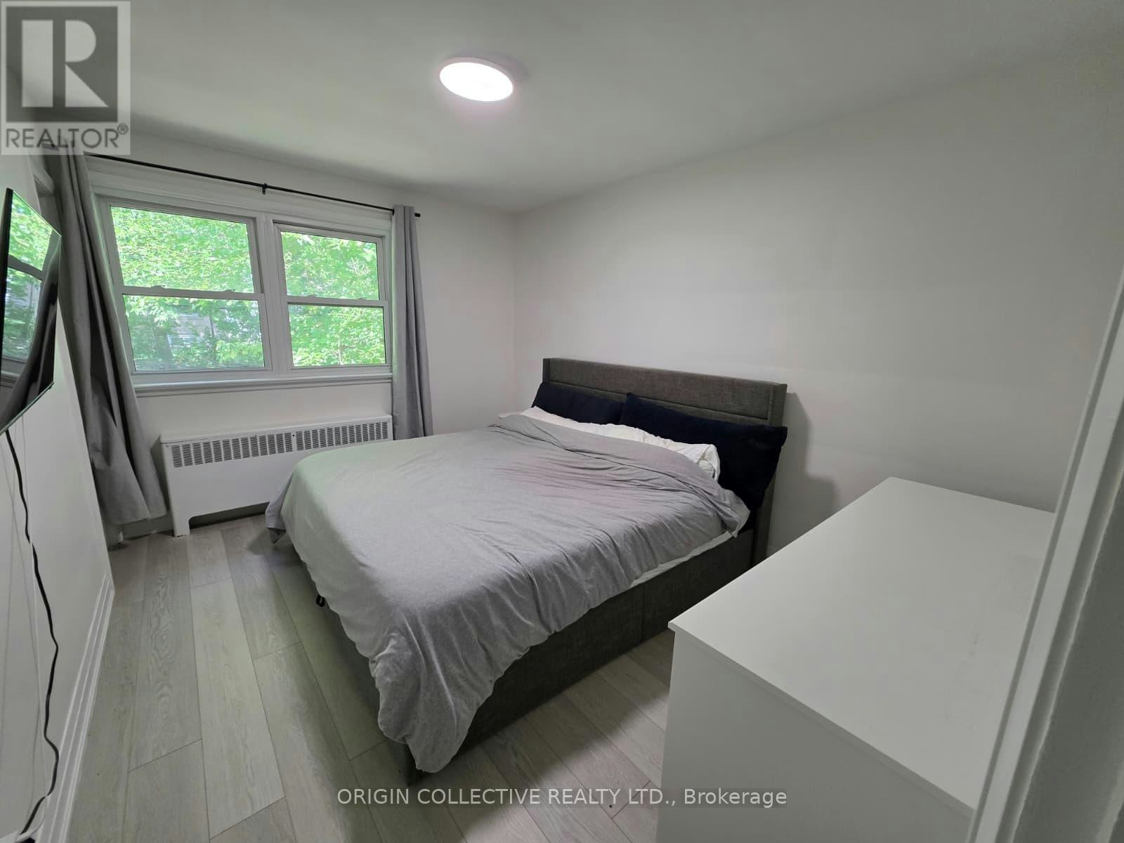32 Marchington Circle S, Toronto, ON, M1R 3M4 - 10