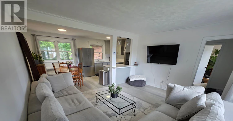 32 Marchington Circle S, Toronto, ON, M1R 3M4 - 5