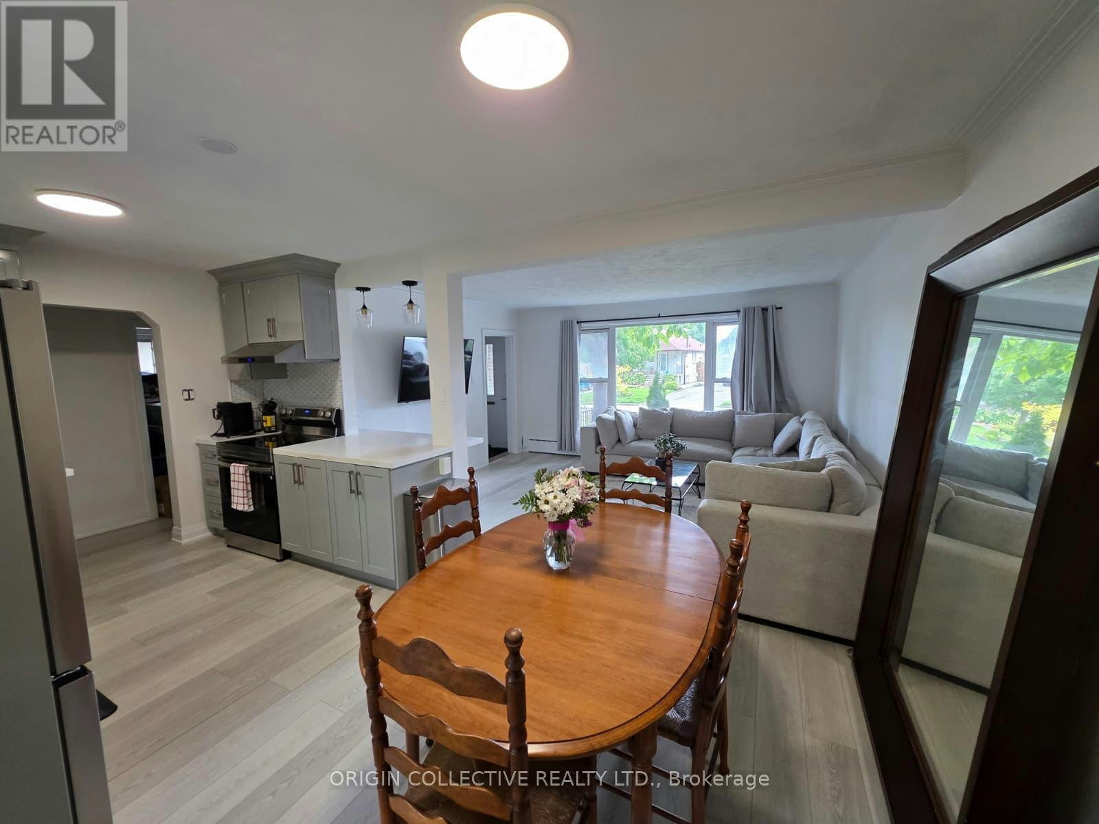 32 Marchington Circle S, Toronto, ON, M1R 3M4 - 6