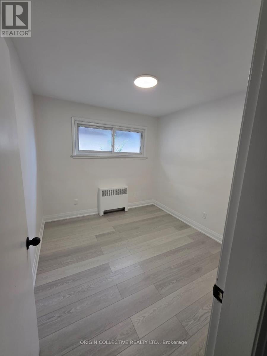 32 Marchington Circle S, Toronto, ON, M1R 3M4 - 11