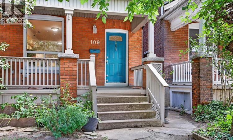 109 Gladstone Avenue