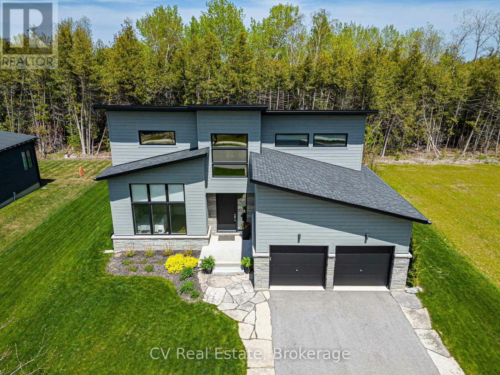 113 Tekiah Road, Blue Mountains, ON, N0H 1J0