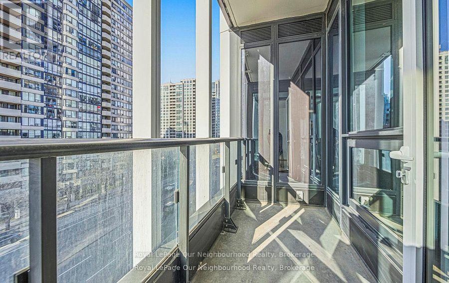 412-395 Square One Drive W, Mississauga, ON, L5B 0P6 - 10