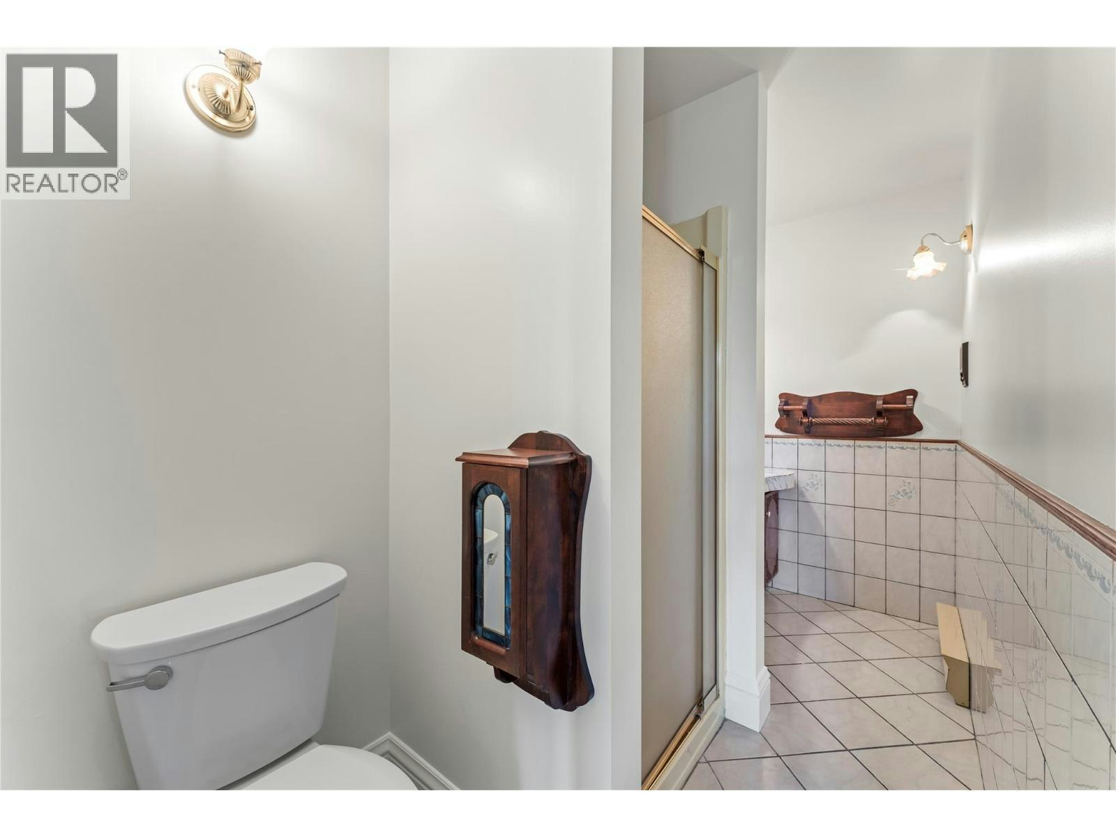 4345 June Springs Road, Kelowna, BC, V1W 4C8 - 36