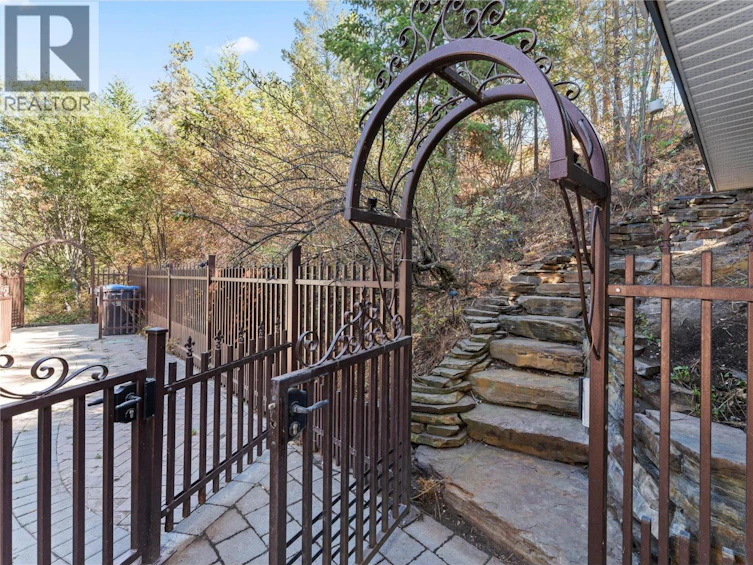 4345 June Springs Road, Kelowna, BC, V1W 4C8 - 84
