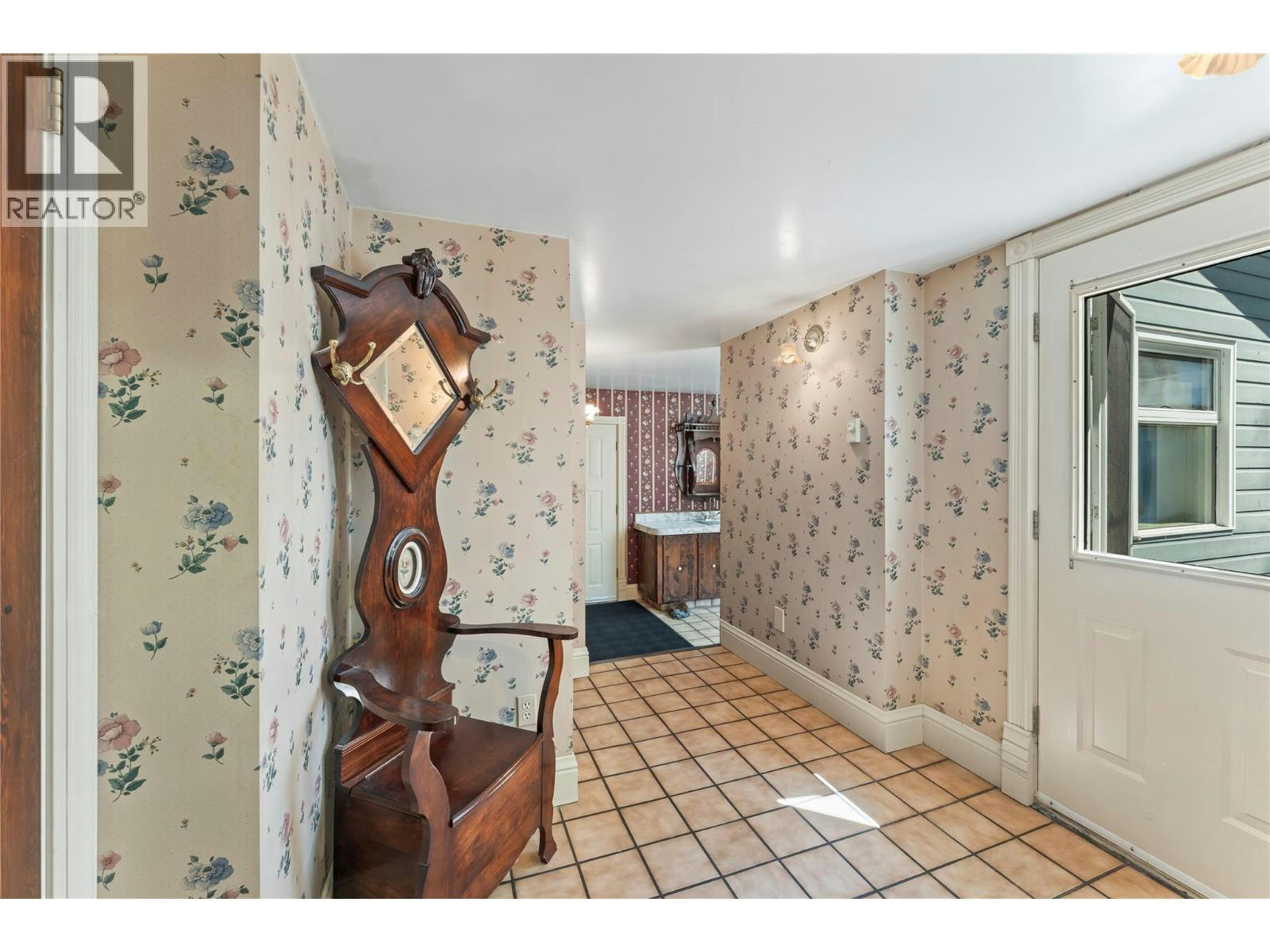 4345 June Springs Road, Kelowna, BC, V1W 4C8 - 25