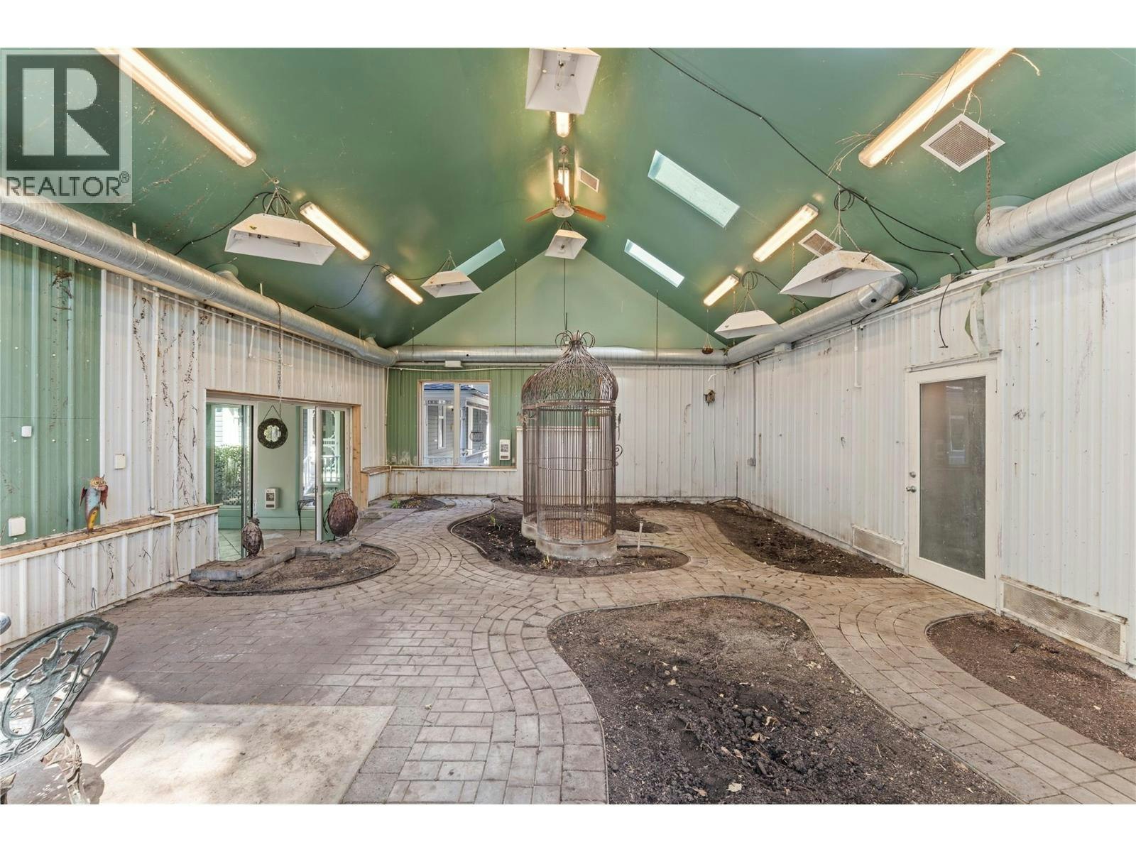 4345 June Springs Road, Kelowna, BC, V1W 4C8 - 74
