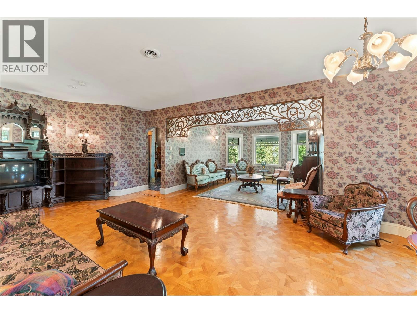 4345 June Springs Road, Kelowna, BC, V1W 4C8 - 12
