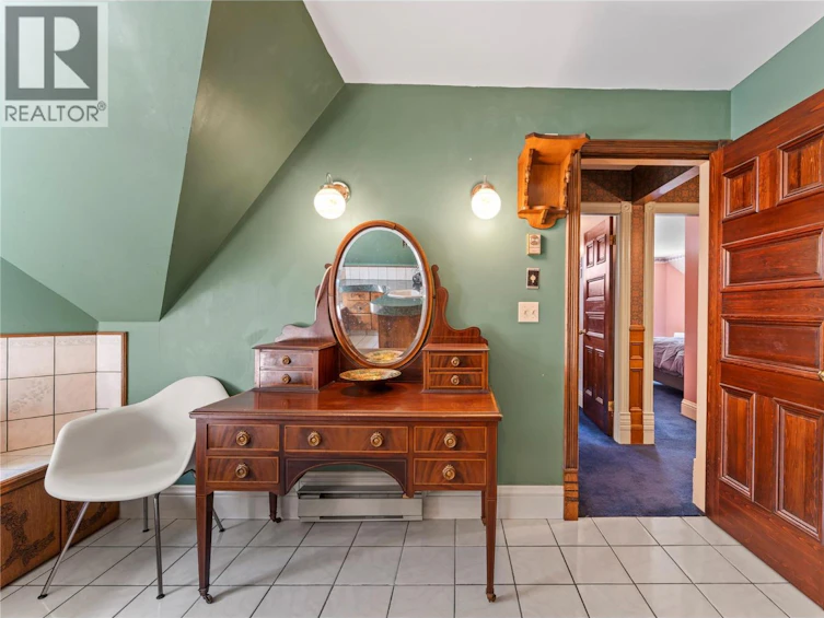 4345 June Springs Road, Kelowna, BC, V1W 4C8 - 45