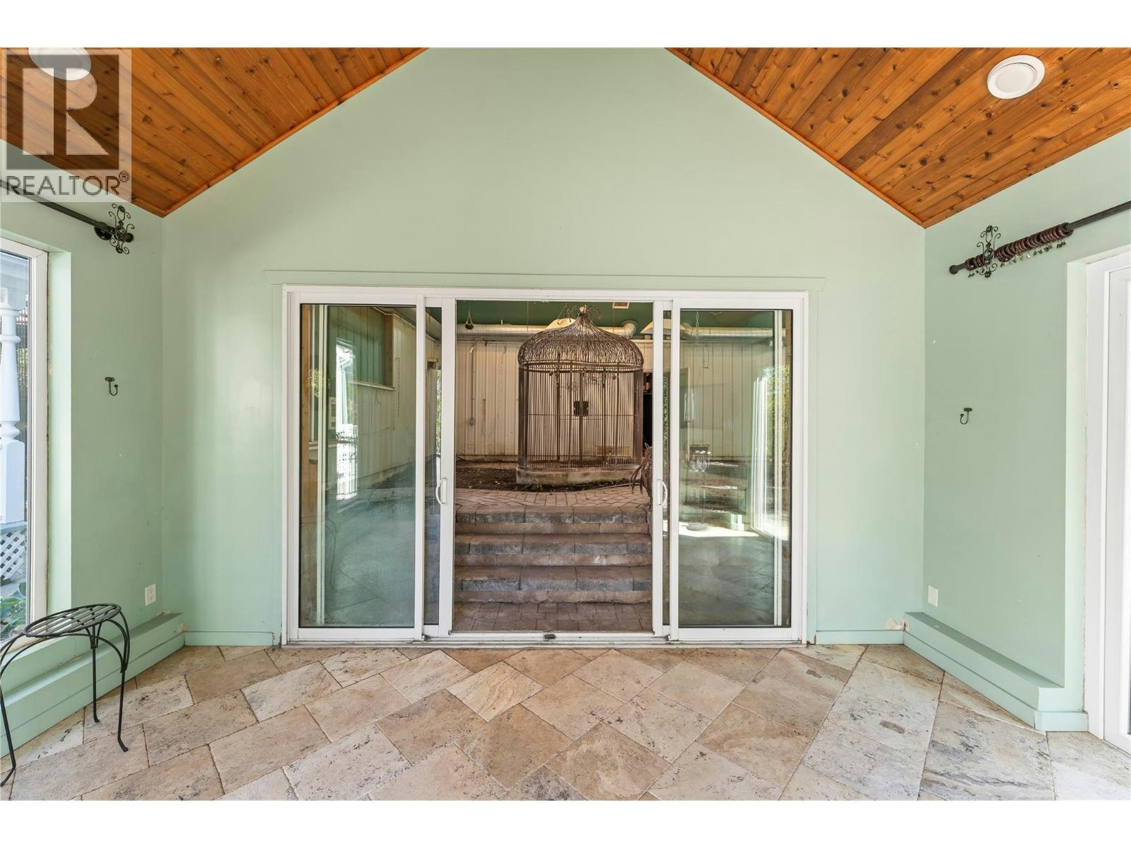 4345 June Springs Road, Kelowna, BC, V1W 4C8 - 70
