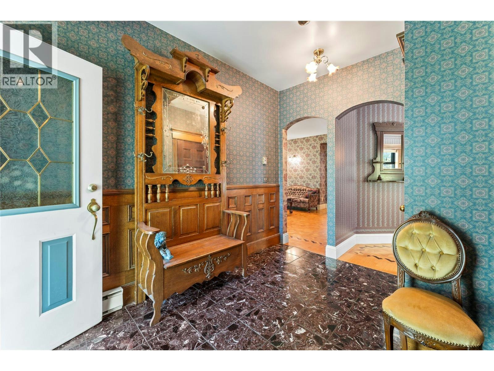 4345 June Springs Road, Kelowna, BC, V1W 4C8 - 6