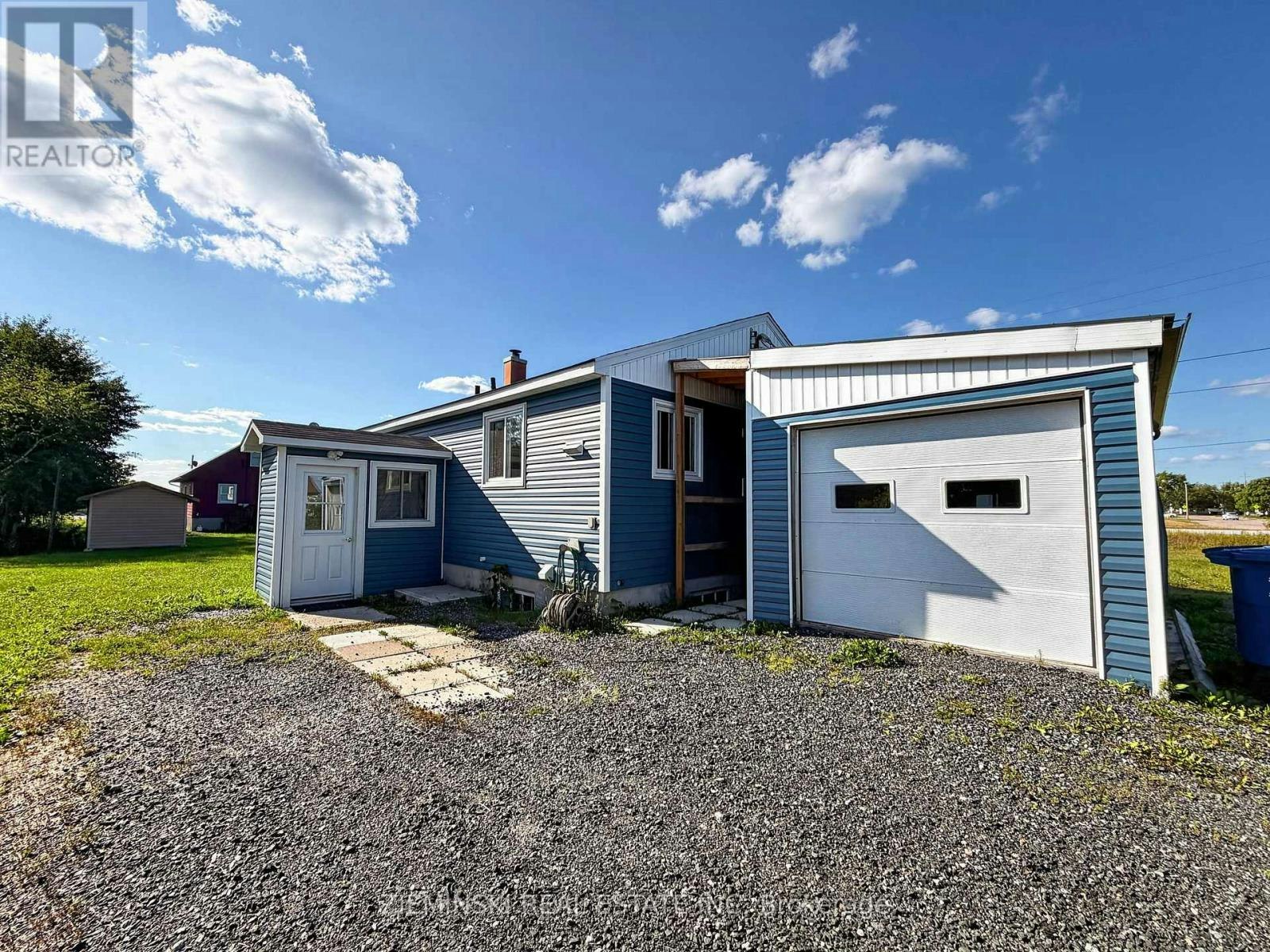45 11 Highway Highway, Smooth Rock Falls, ON, P0L 2B0