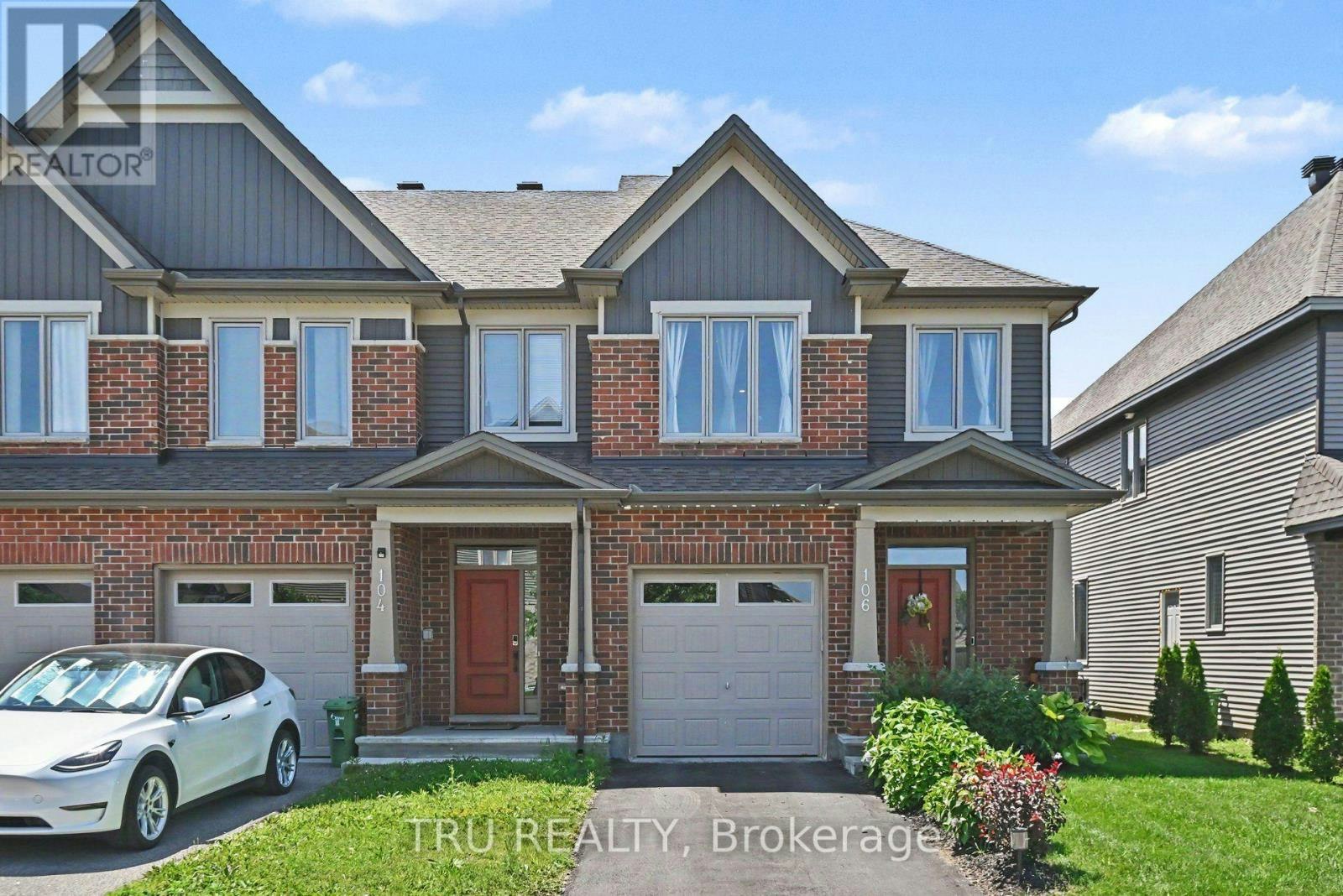 106 Lavatera Street, Ottawa, ON, K1T 0R7