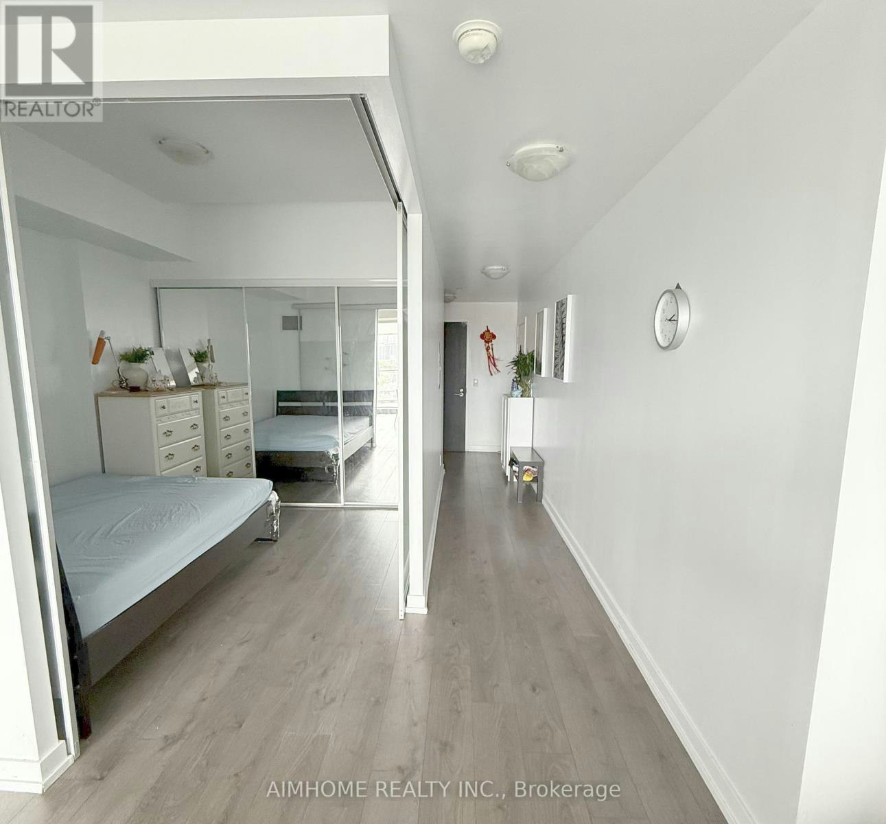 709-297 College Street, Toronto, ON, M5T 0C2 - 3