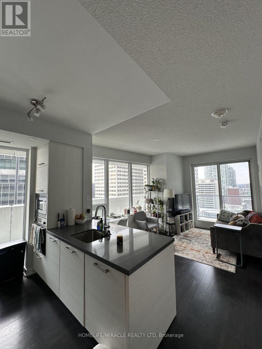 1609-2221 Yonge Street, Toronto, ON, M4S 2B5 - 2