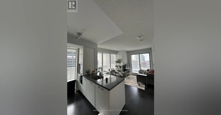 1609-2221 Yonge Street, Toronto, ON, M4S 2B5 - 2