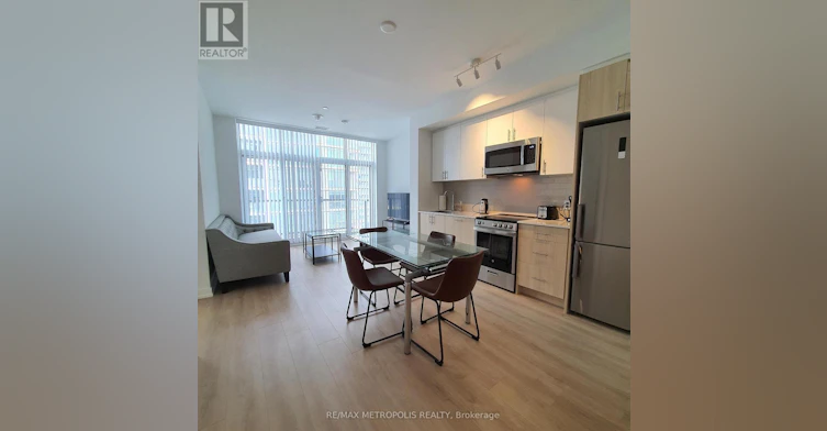 807-1195 The Queensway, Toronto, ON, M8Z 1R7
