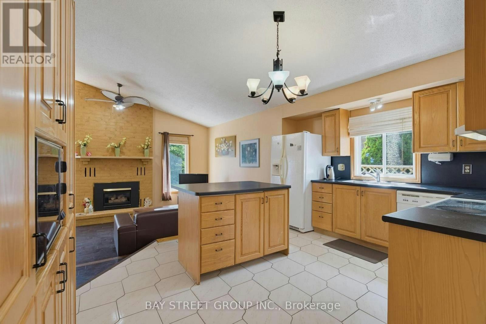 1019 Aldersbrook Road, London, ON, N6G 4L9 - 8