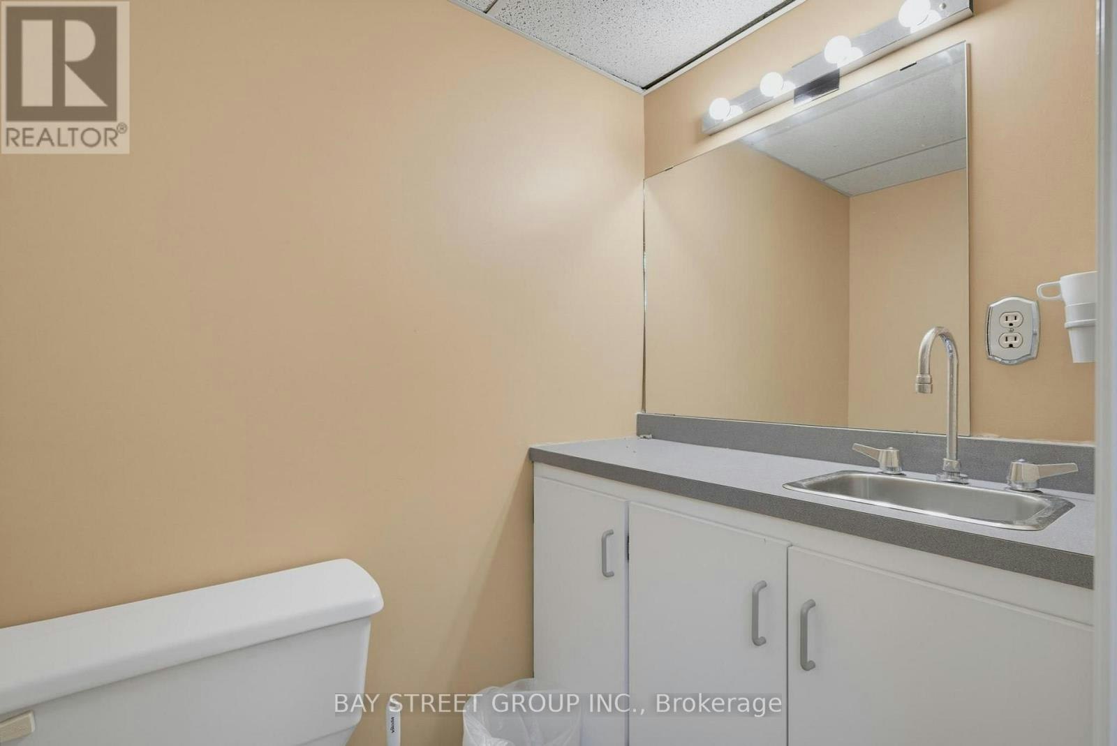 1019 Aldersbrook Road, London, ON, N6G 4L9 - 32