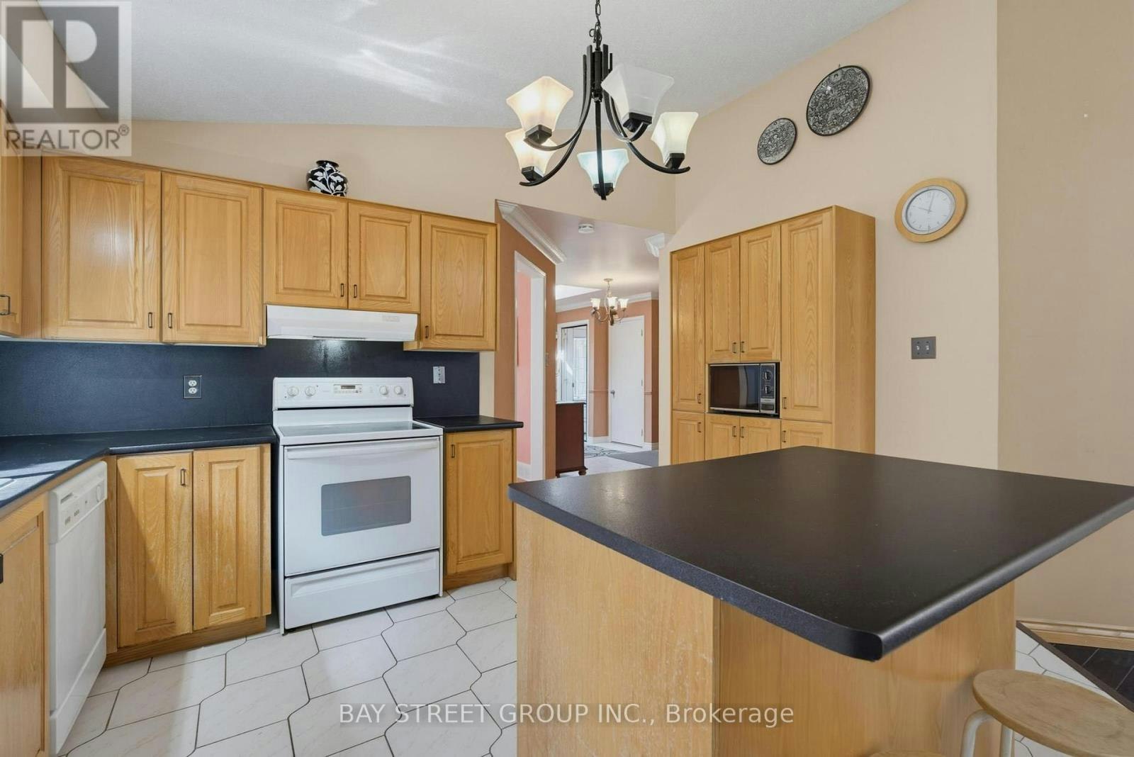 1019 Aldersbrook Road, London, ON, N6G 4L9 - 11