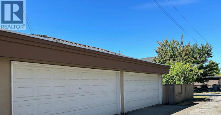 7288 Wiltshire Street, Vancouver, BC, V6P 5H5 - 12