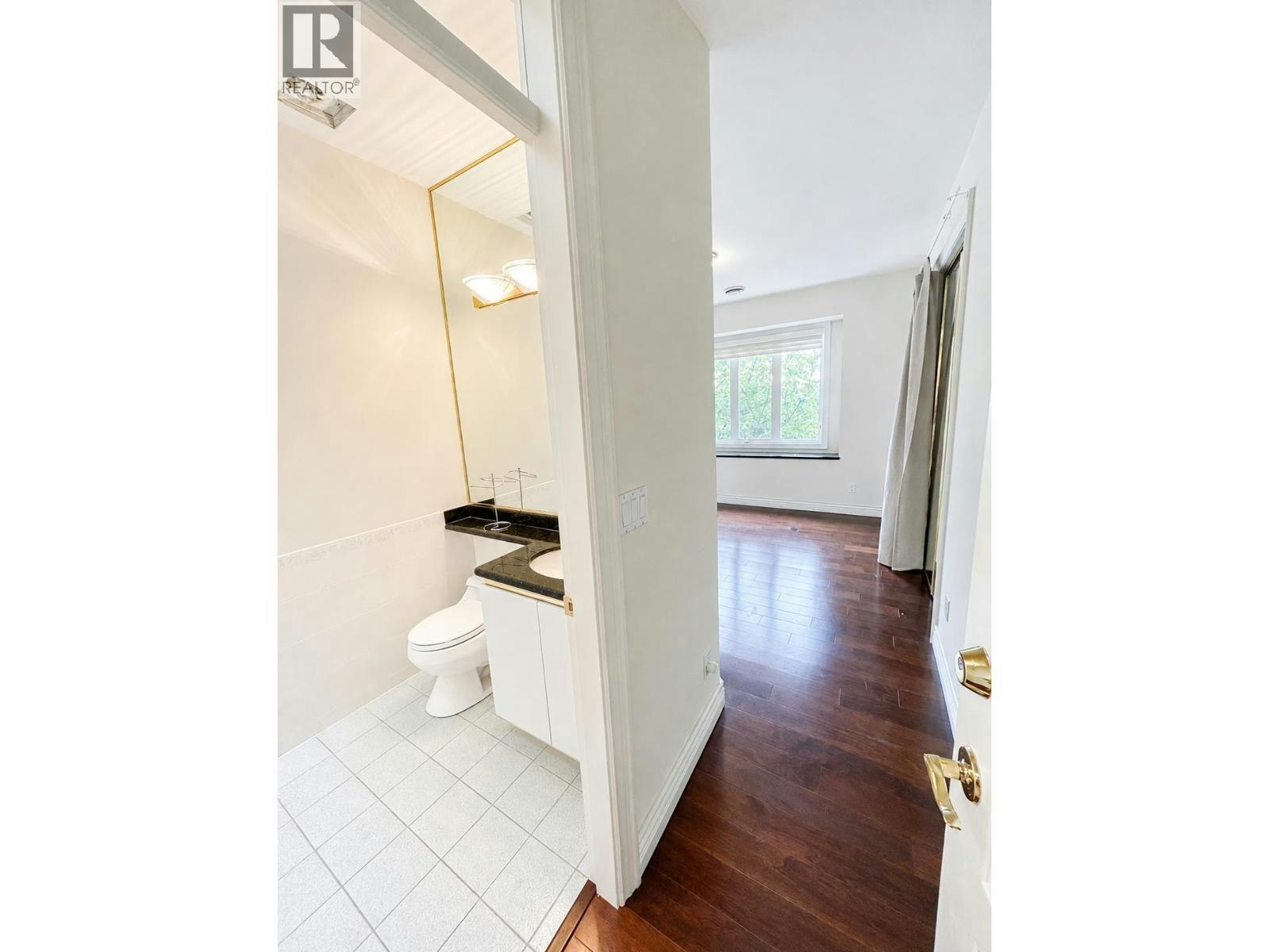 7288 Wiltshire Street, Vancouver, BC, V6P 5H5 - 11