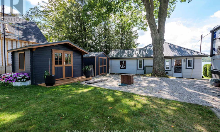 38 Maple Drive