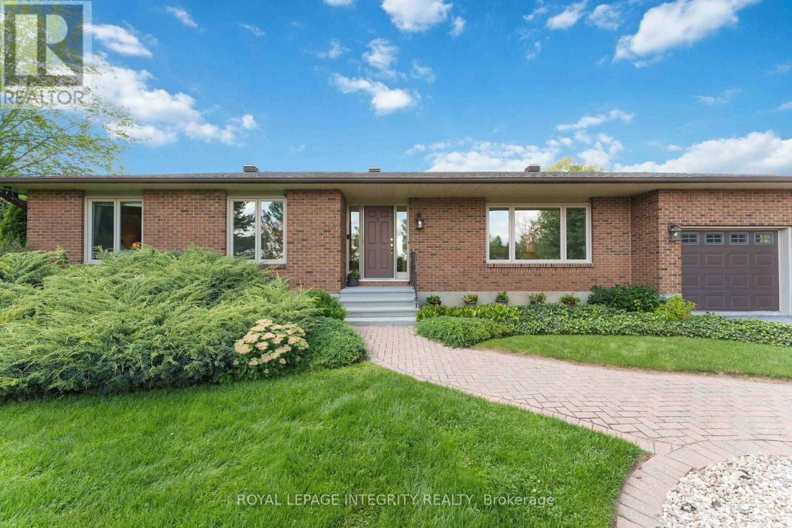 7365 Bleeks Road, Ottawa, ON, K0A 1B0