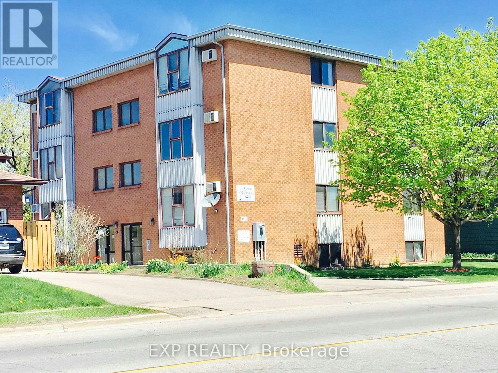 3-520 Bloor Street E, Oshawa, ON, L1H 3N1 - 2