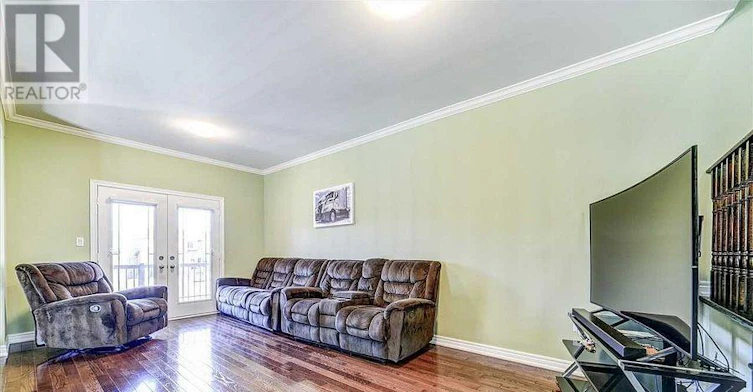 84 Wimbledon Court, Whitby, ON, L1P 0A6 - 4