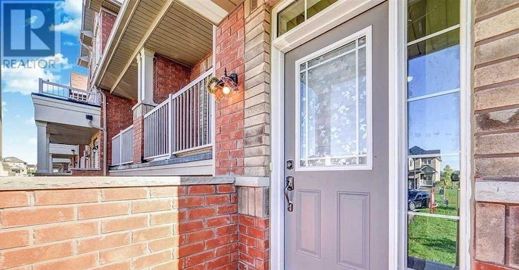 84 Wimbledon Court, Whitby, ON, L1P 0A6 - 2