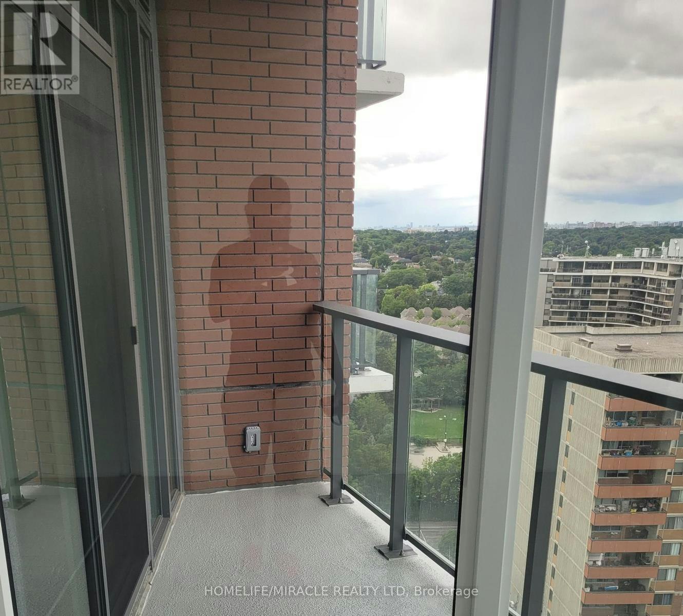1909-4010 Eglinton Avenue W, Toronto, ON, M9A 0G5 - 3