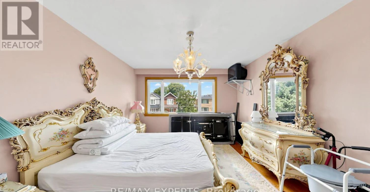 145 Gloucester Grove, Toronto, ON, M6C 2A9 - 22