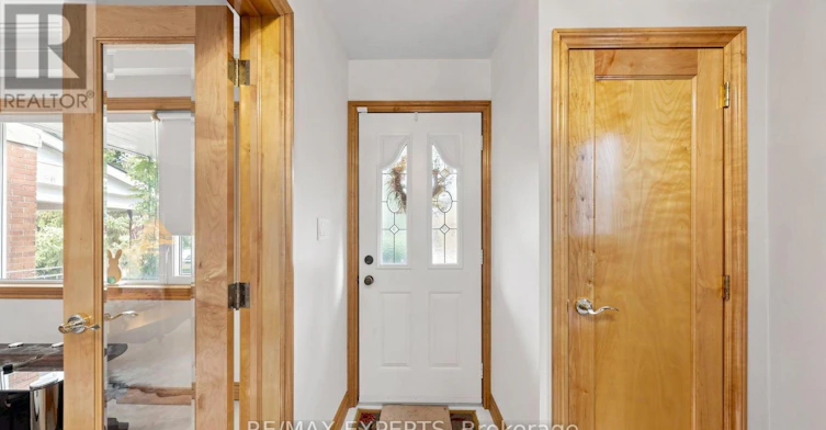 145 Gloucester Grove, Toronto, ON, M6C 2A9 - 18