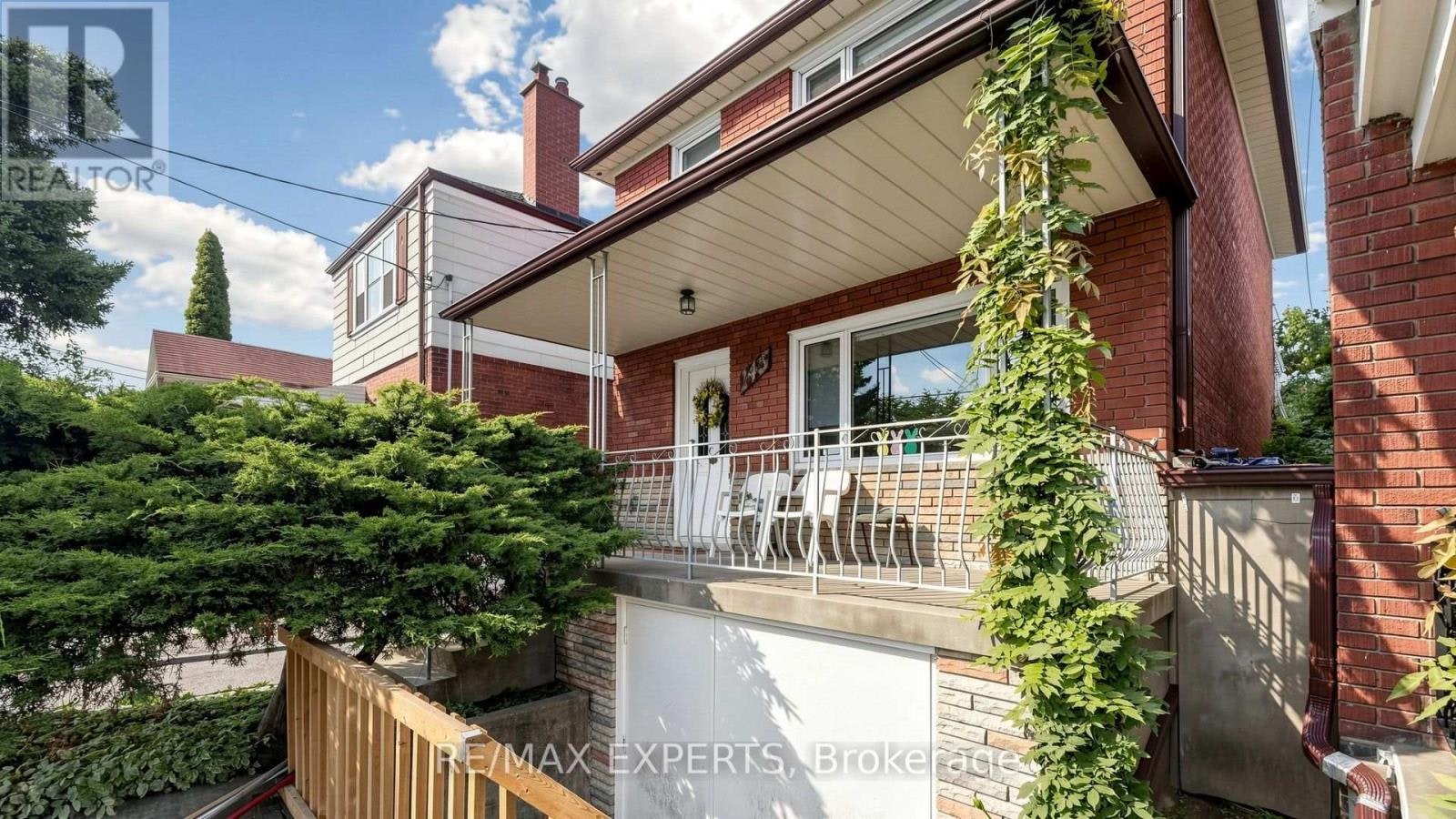 145 Gloucester Grove, Toronto, ON, M6C 2A9 - 3