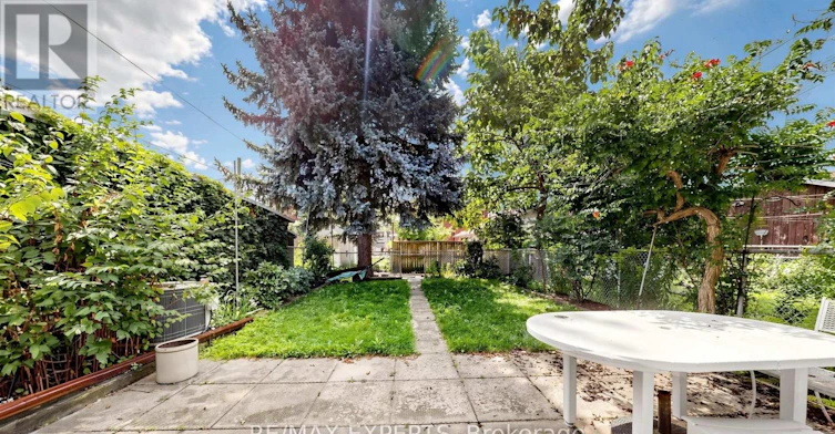 145 Gloucester Grove, Toronto, ON, M6C 2A9 - 48