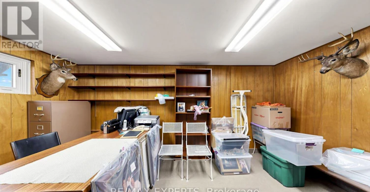 145 Gloucester Grove, Toronto, ON, M6C 2A9 - 32