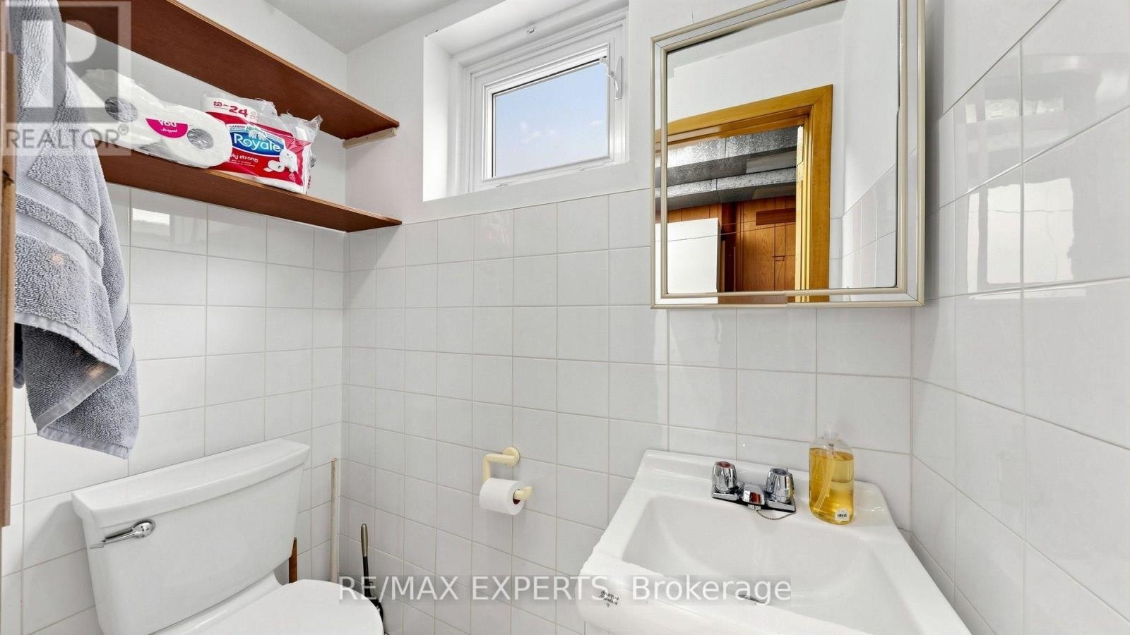 145 Gloucester Grove, Toronto, ON, M6C 2A9 - 38