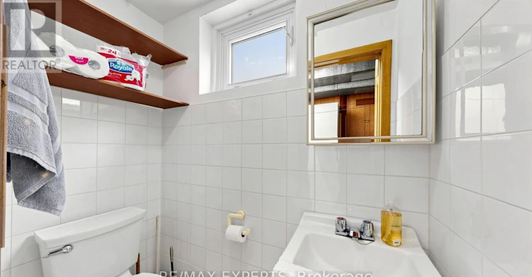 145 Gloucester Grove, Toronto, ON, M6C 2A9 - 38