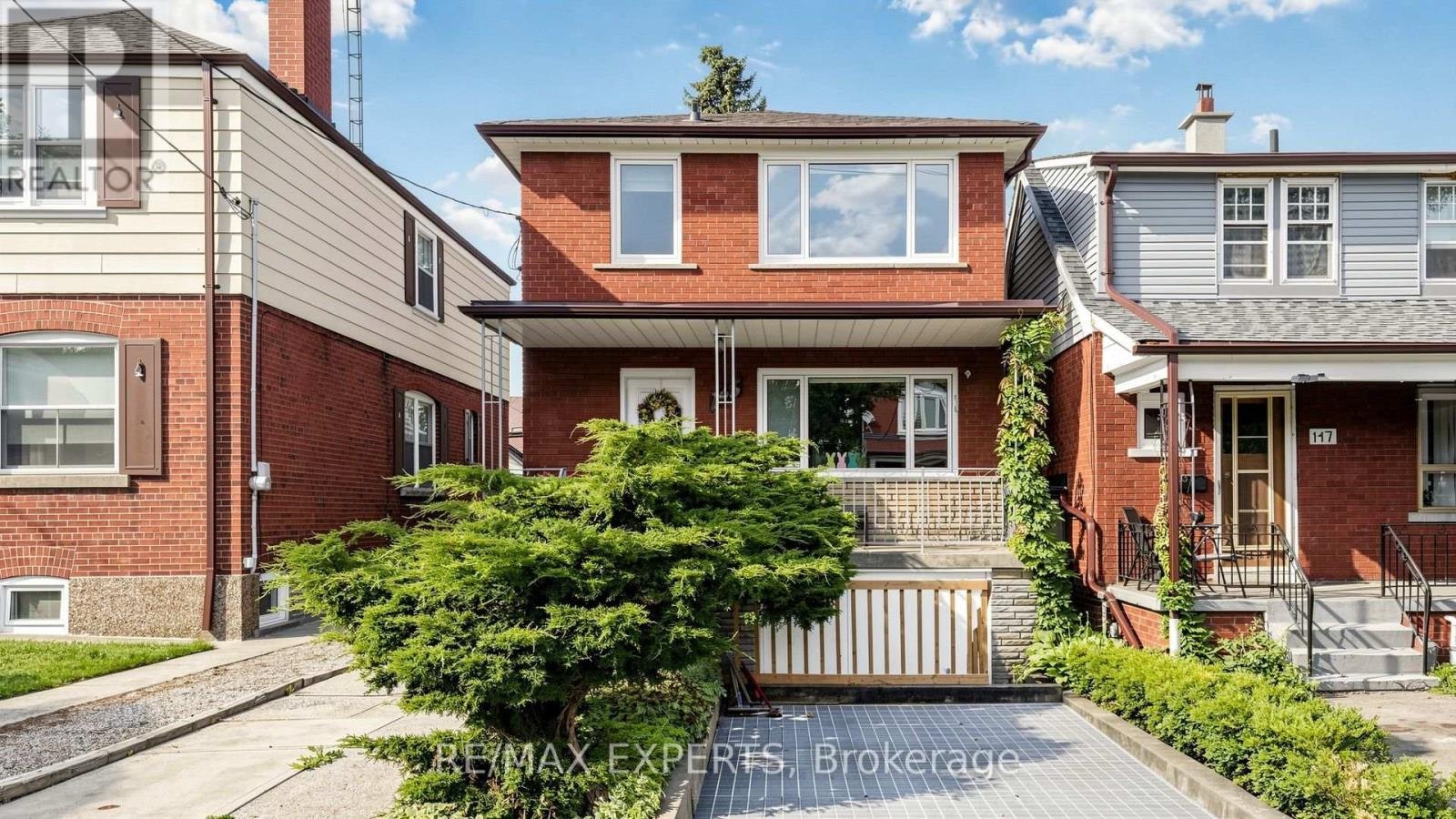 145 Gloucester Grove, Toronto, ON, M6C 2A9 - 2