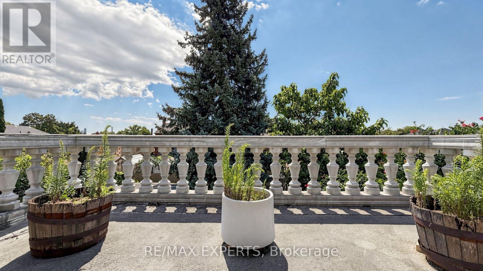 145 Gloucester Grove, Toronto, ON, M6C 2A9 - 44