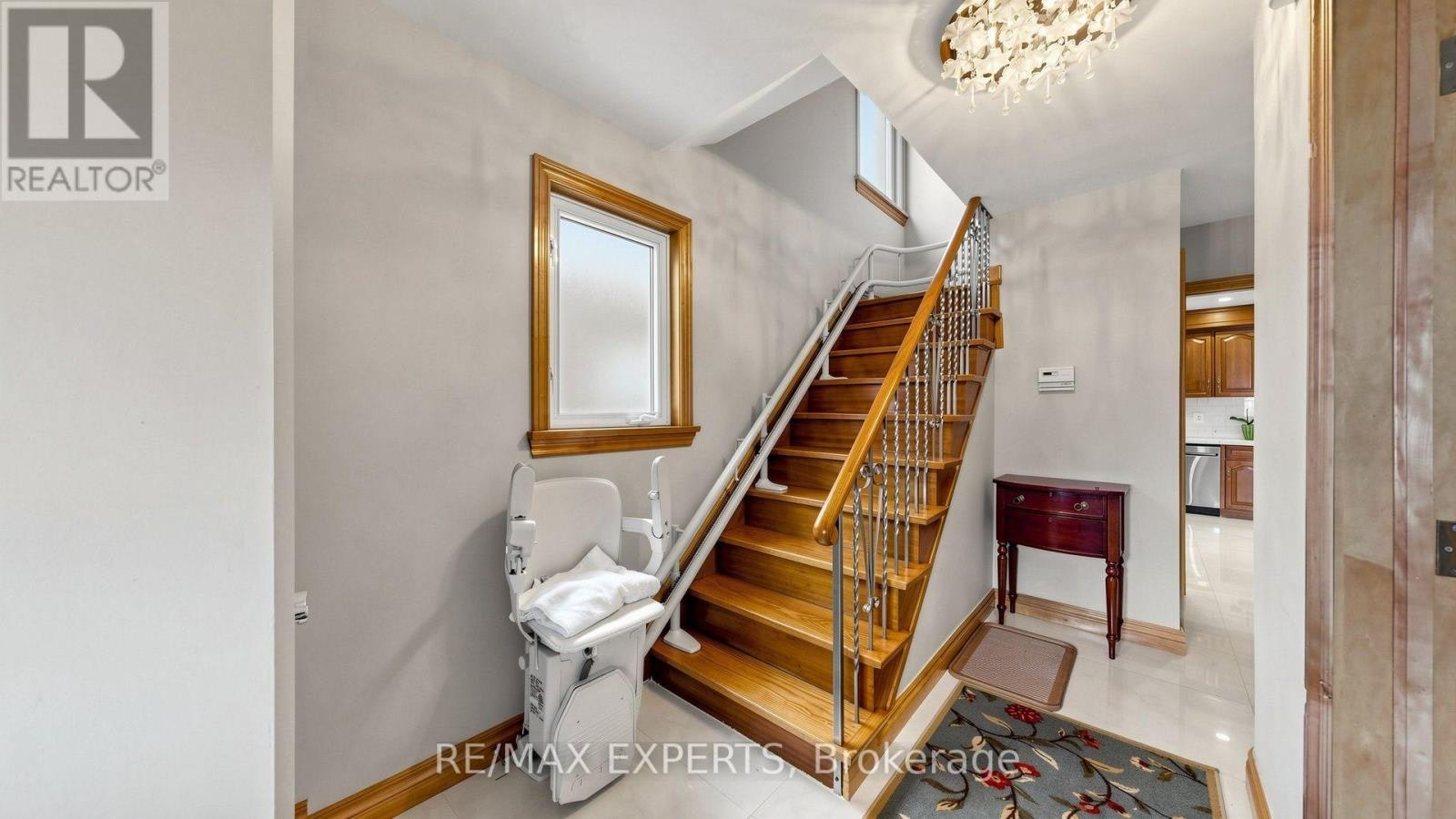 145 Gloucester Grove, Toronto, ON, M6C 2A9 - 19