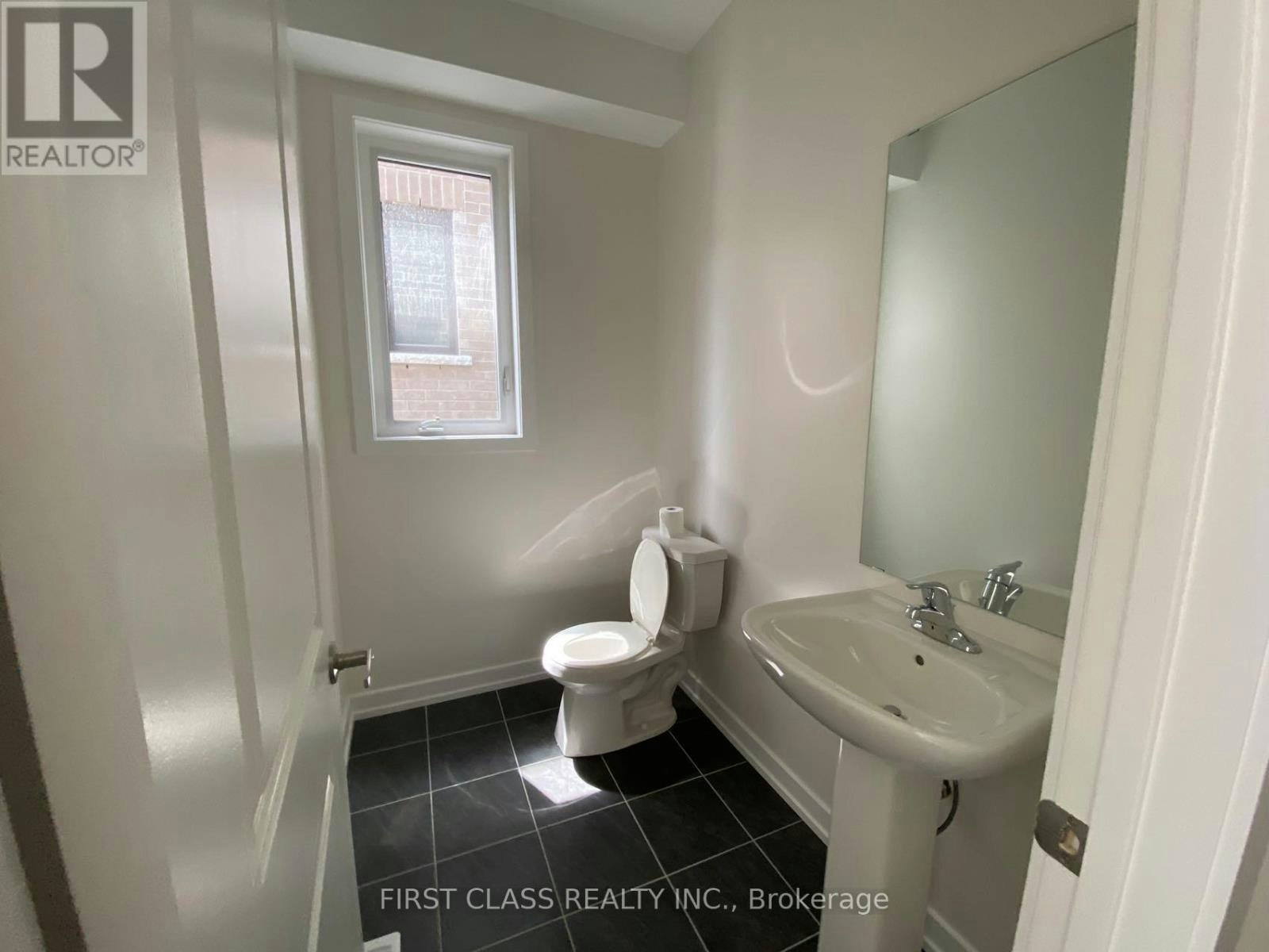 52 Mallery Street, Richmond Hill, ON, L4S 0J1 - 5