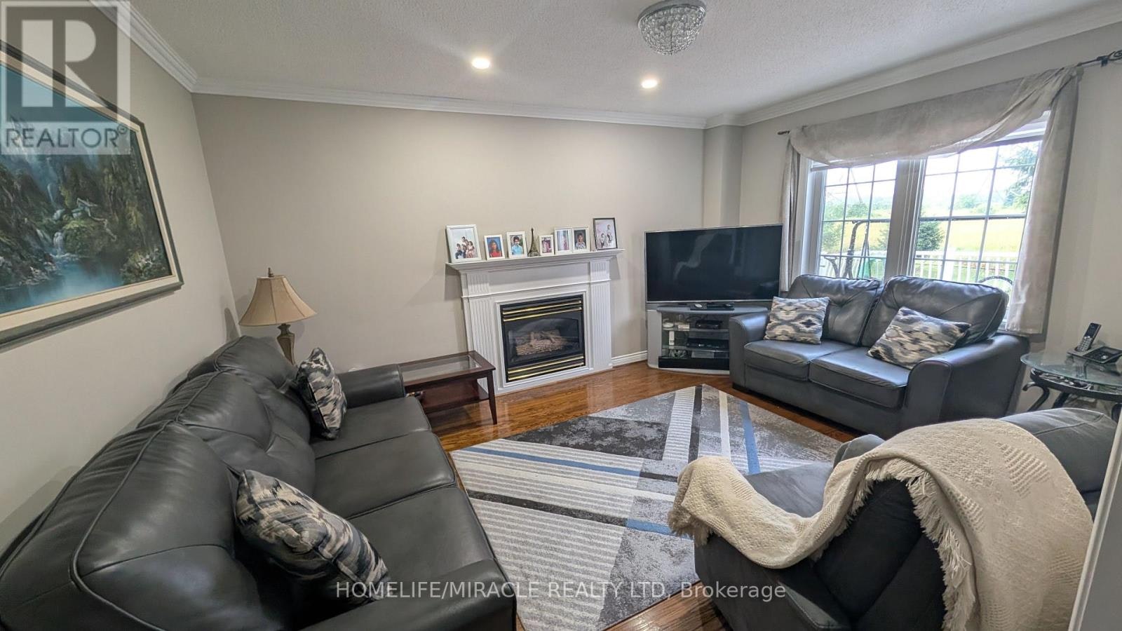 65 Timber Lane, Vaughan, ON, L4L 3J6 - 4