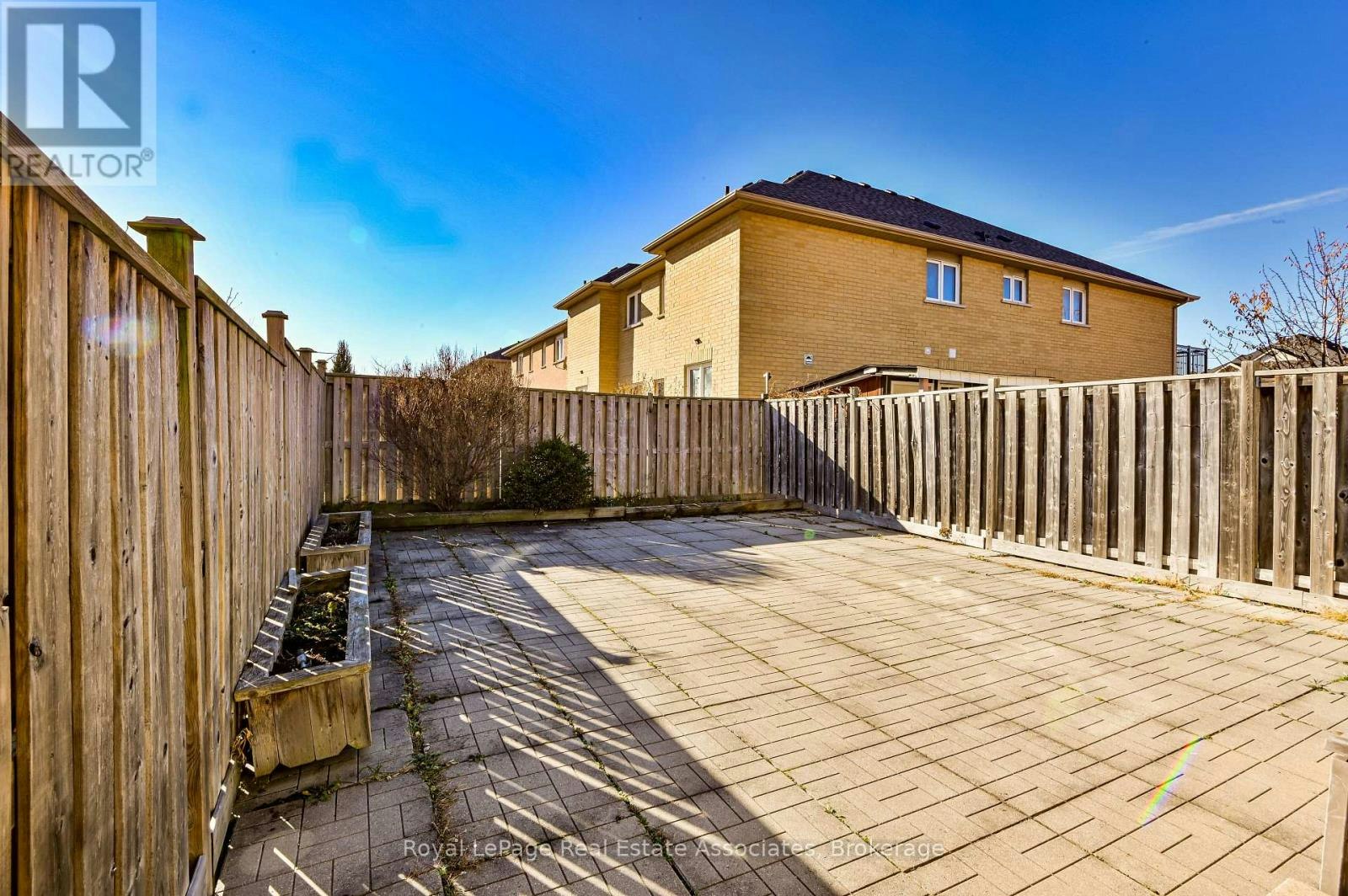 354 Oaktree Circle, Mississauga, ON, L5W 1V6 - 19