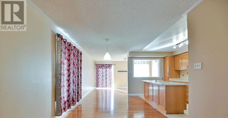 354 Oaktree Circle, Mississauga, ON, L5W 1V6 - 4