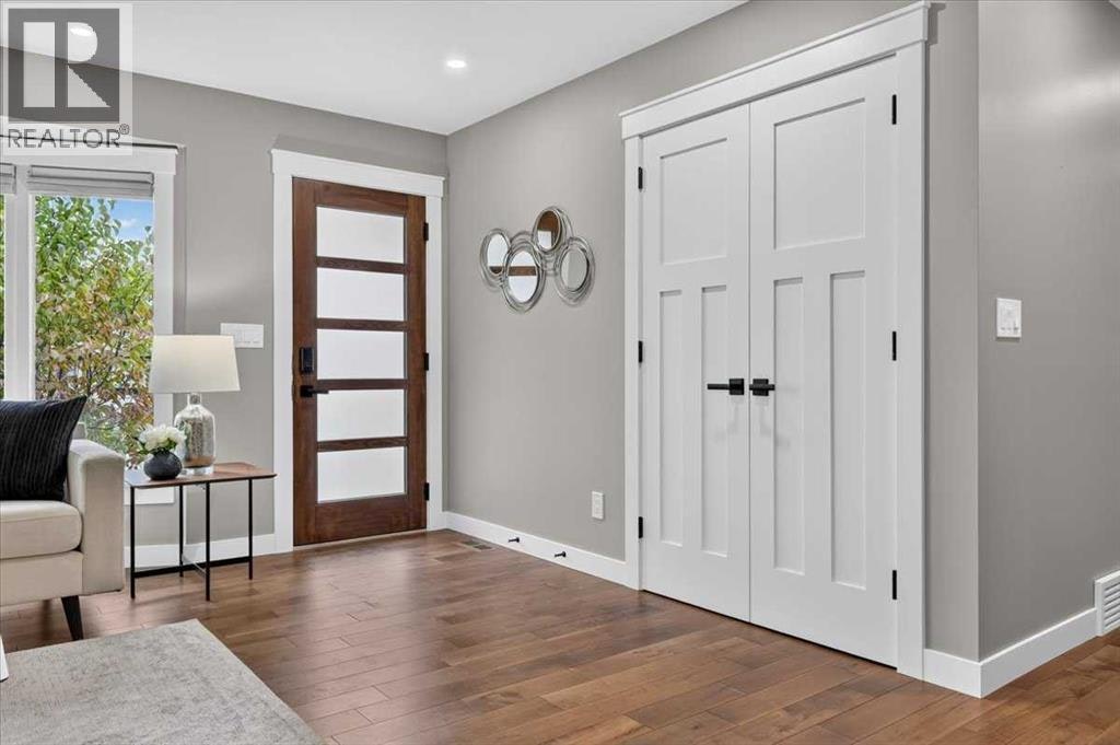 4111 19 Avenue SW, Calgary, AB, T3E 0G7 - 2
