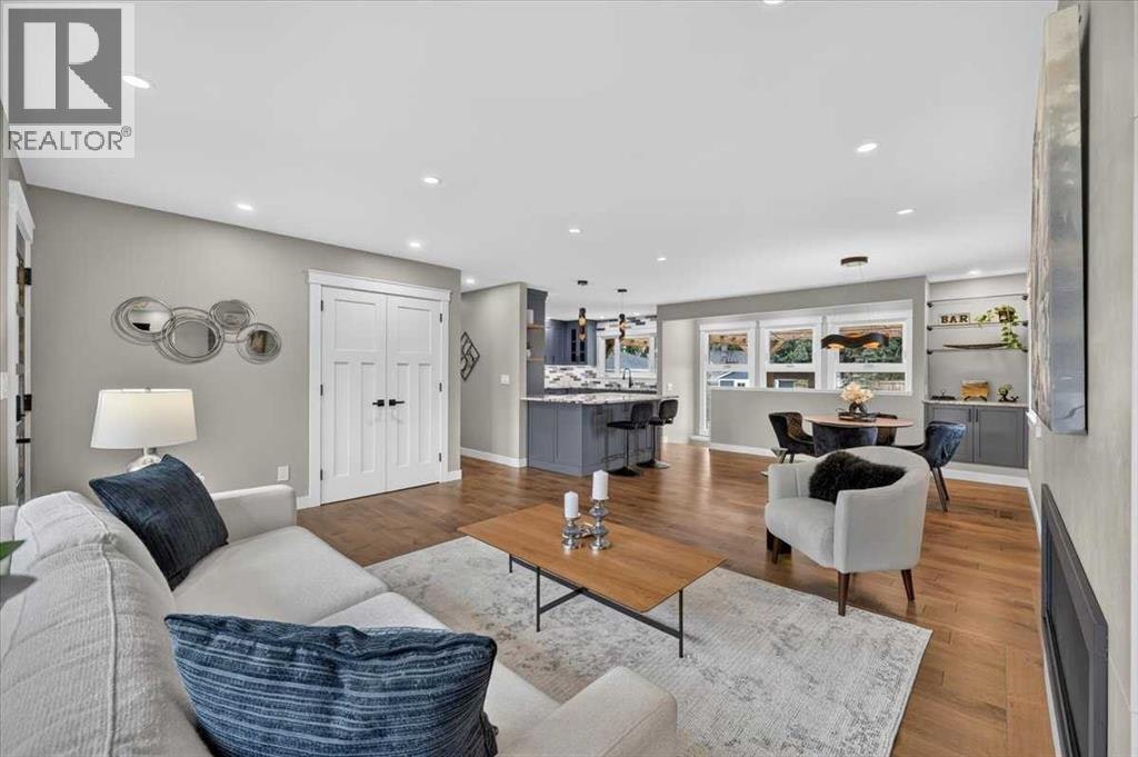 4111 19 Avenue SW, Calgary, AB, T3E 0G7 - 9