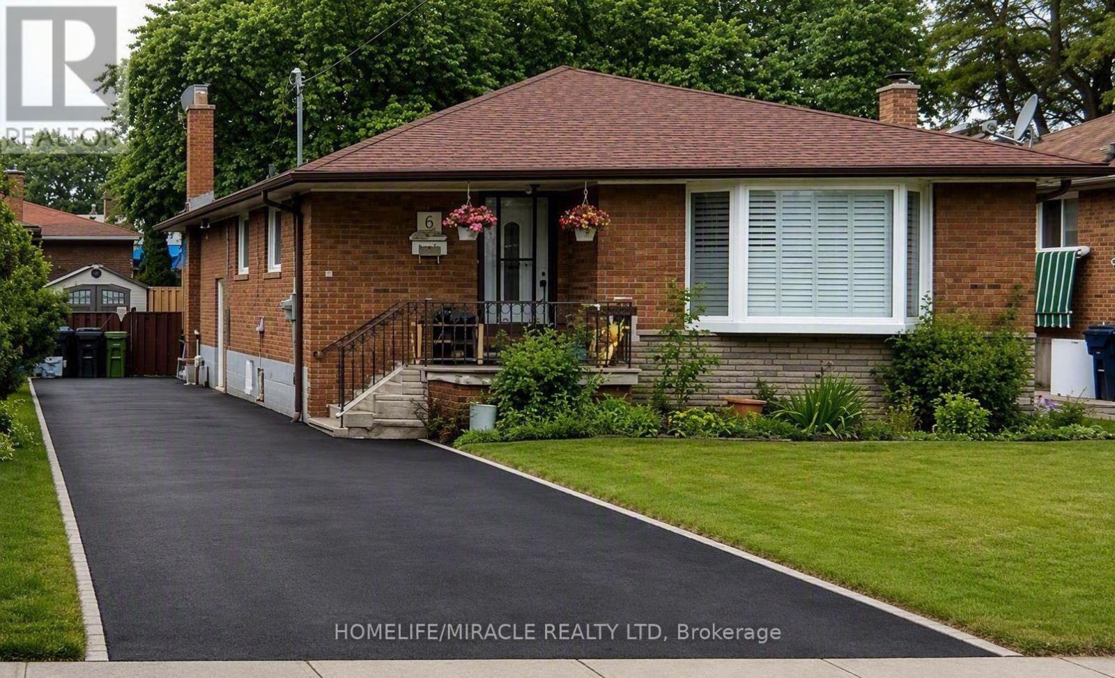 6 Barnes Crescent, Toronto, ON, M1G 1Z9 - 2